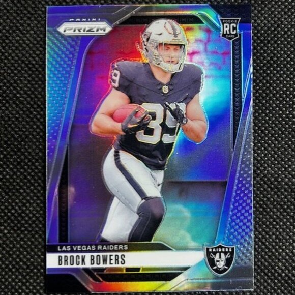 2024 Panini Prizm - Rookies Brock Bowers #315 Silver Prizm (RC) Rookie Raiders - Picture 1 of 2